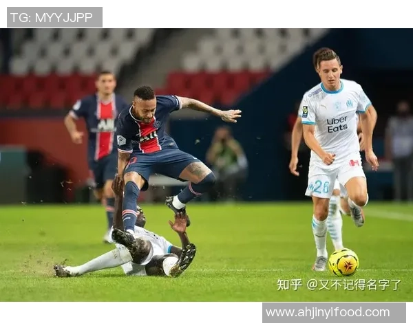 法乙精彩对决巴黎圣日耳曼迎战南锡球队全力争胜 法乙精彩对决巴黎圣日耳曼迎战南锡球队全力争胜